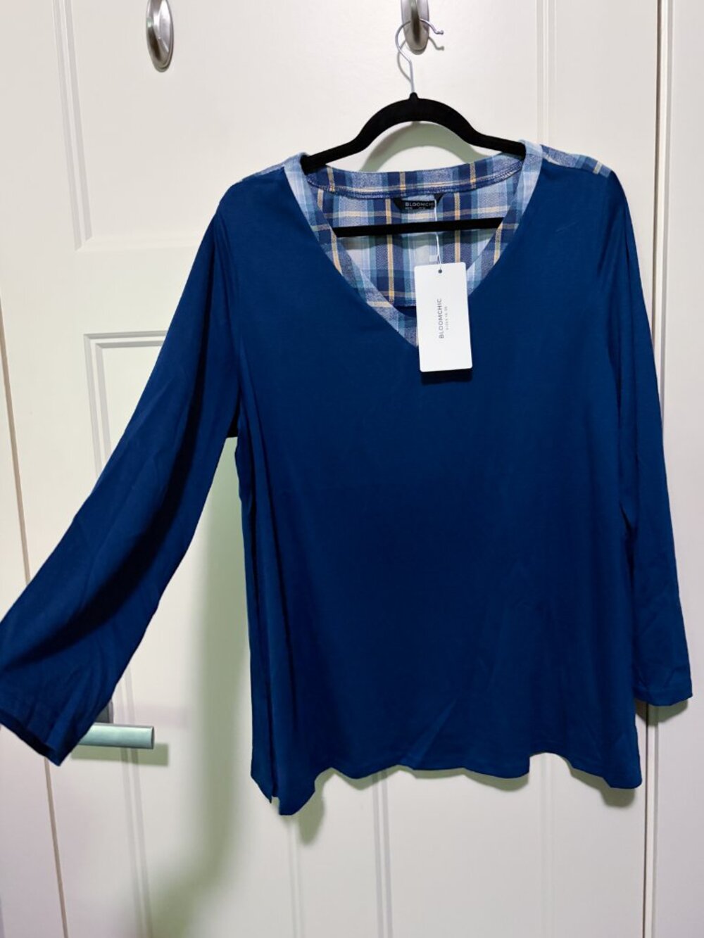 NWT BloomChic 12 Blue Plaid Top V-Neck Long Sleeve Shirt